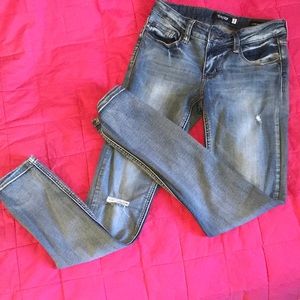 Eunina Low rise skinny distressed jeans